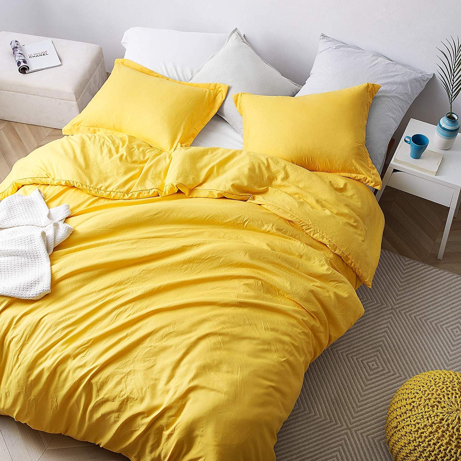 Chommie The Oversized Weighted Comforter White Shams not included Bed Bath Beyond 29768446