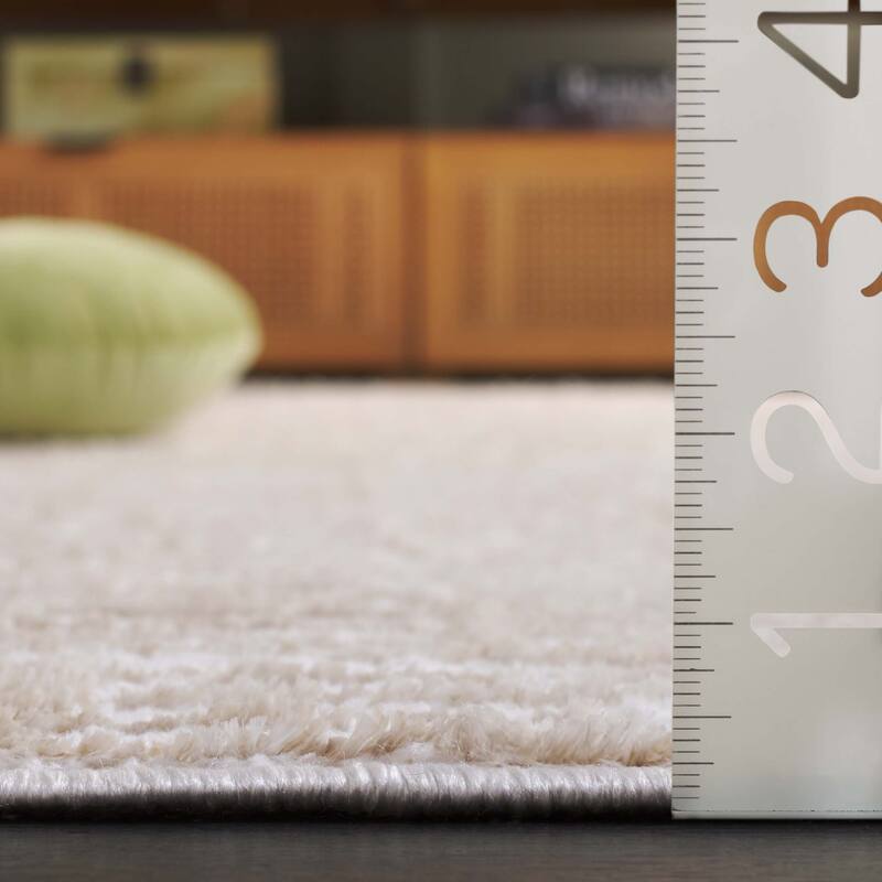 SAFAVIEH Maya Vita Modern & Contemporary Jute Rug
