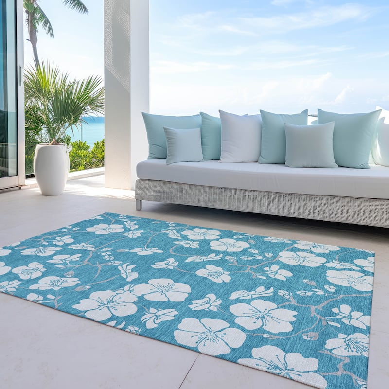 Machine Washable Indoor/ Outdoor Calm Floral Chantille Rug