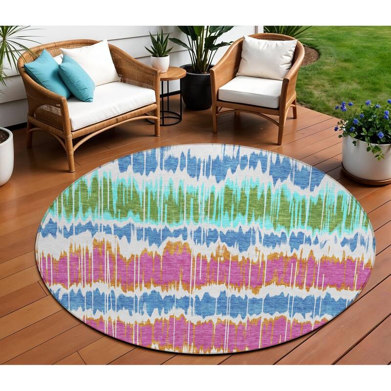 HomeRoots Striped Transitional Rectangle Outdoor Rug - 8' Round