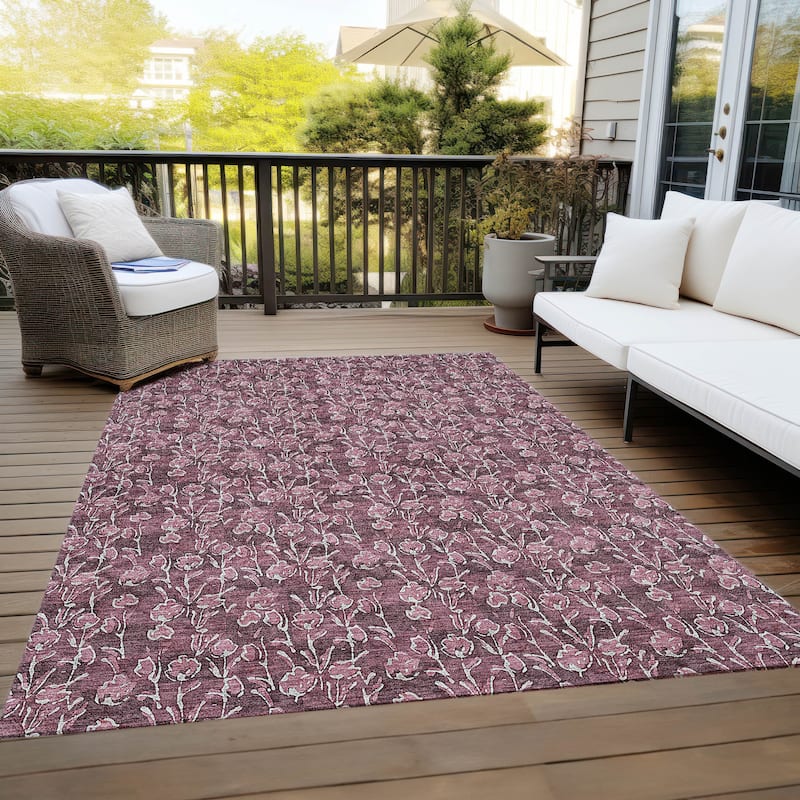 Machine Washable Indoor/ Outdoor Chantille Modern Floral Impressions Rug