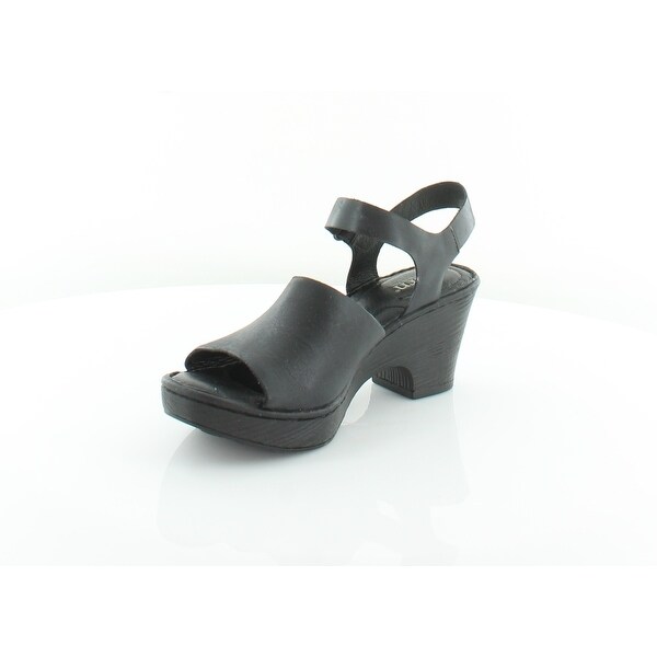 born canna sandals
