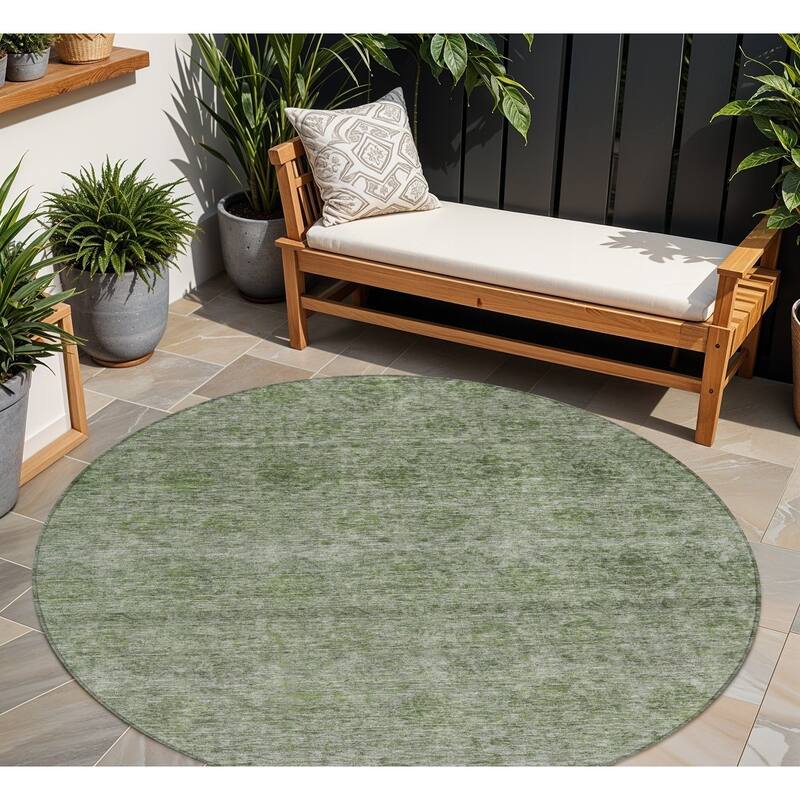 HomeRoots Floral Transitional Rectangle Outdoor Rug - 8' Round