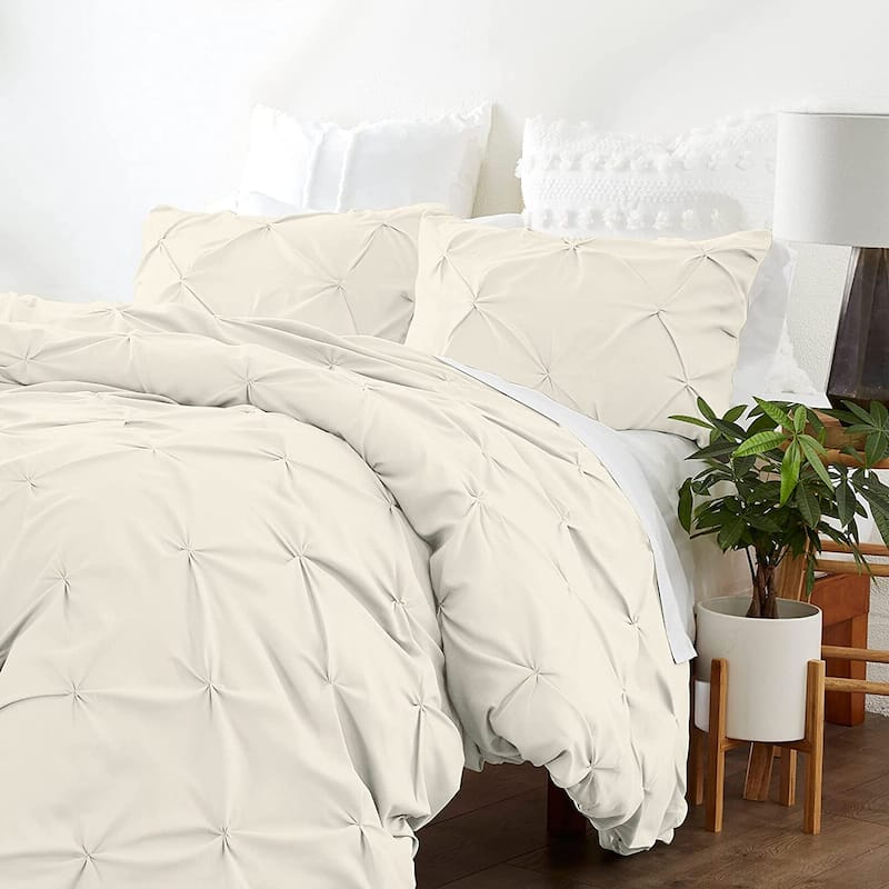 Organic Cotton 300 TC GOTS Certified 8 Internal Ties Fair Trade Pintuck Duvet Set