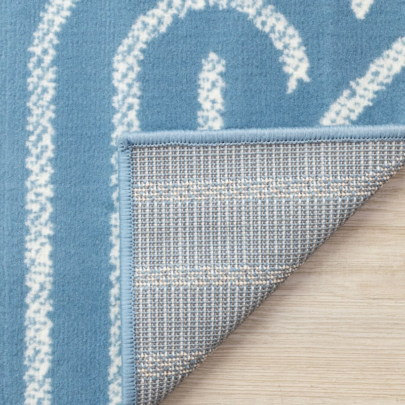 Contemporary Links Geometric Area Rug in Blue White