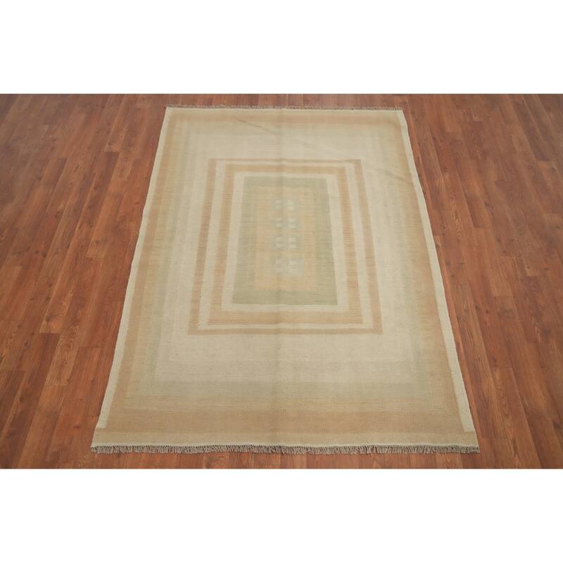 Hand Woven Oriental 100% Wool Carpet Southwestern Modern Beige & Ivories Kilim Area Rug - 5' 9'' X 4' 2''