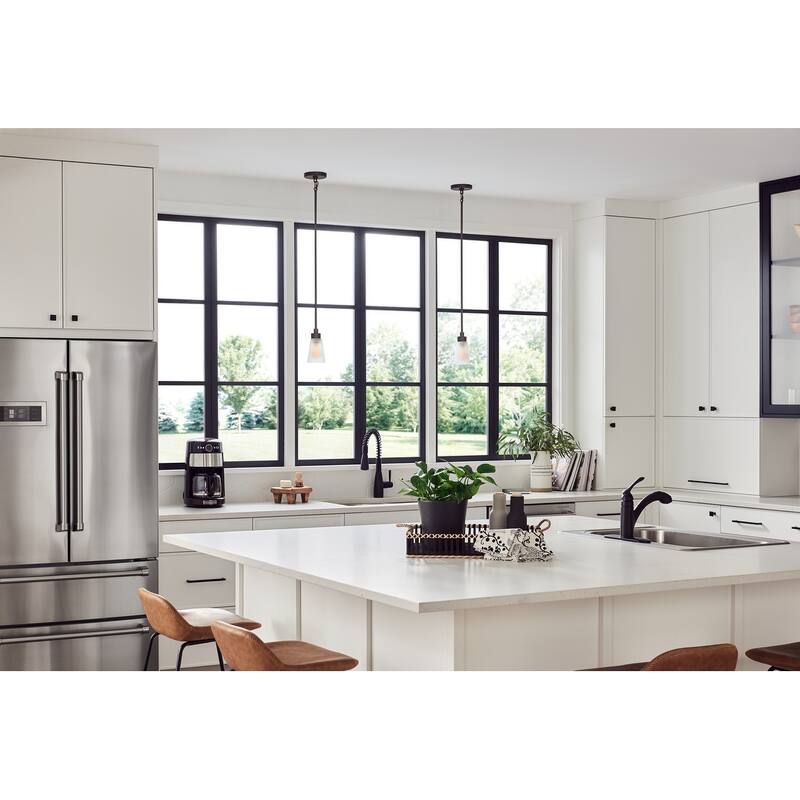 Kichler Lighting Erma 7.5 in. 1-Light Traditional Mini Pendant Light