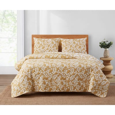 CEDAR COURT Camden Leaf Turmeric Soft Matelasse Jacquard Quilt Set