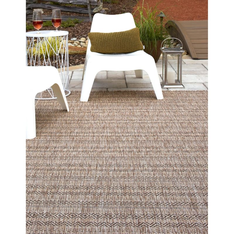 Outdoor Laaset Collection Area Rug