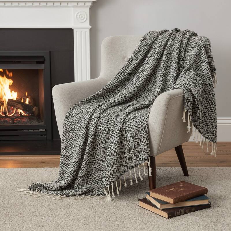 HomeRoots 50" X 60" Black And Ivory Chevron Cotton Throw Blanket with Fringe - Throw - Black/Ivory