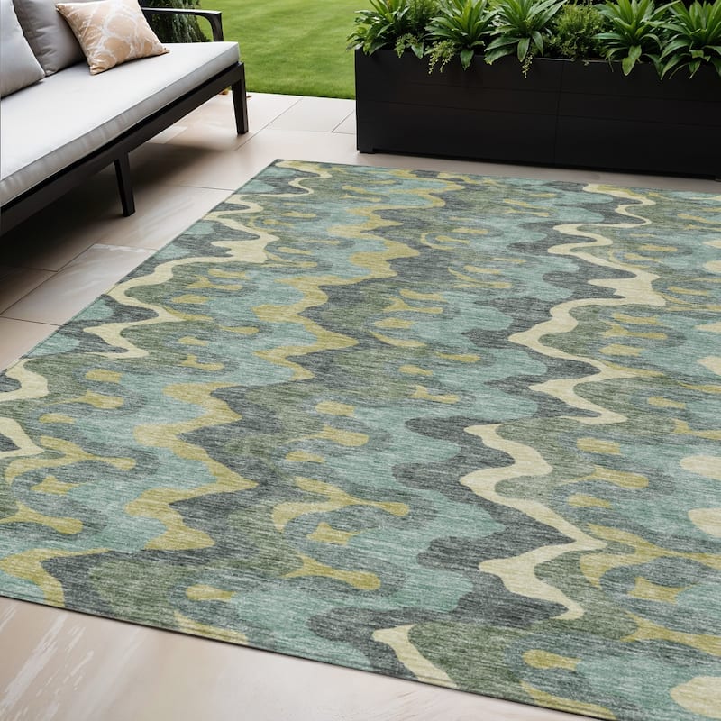 HomeRoots Abstract Transitional Rectangle Outdoor Rug - 5' X 8'