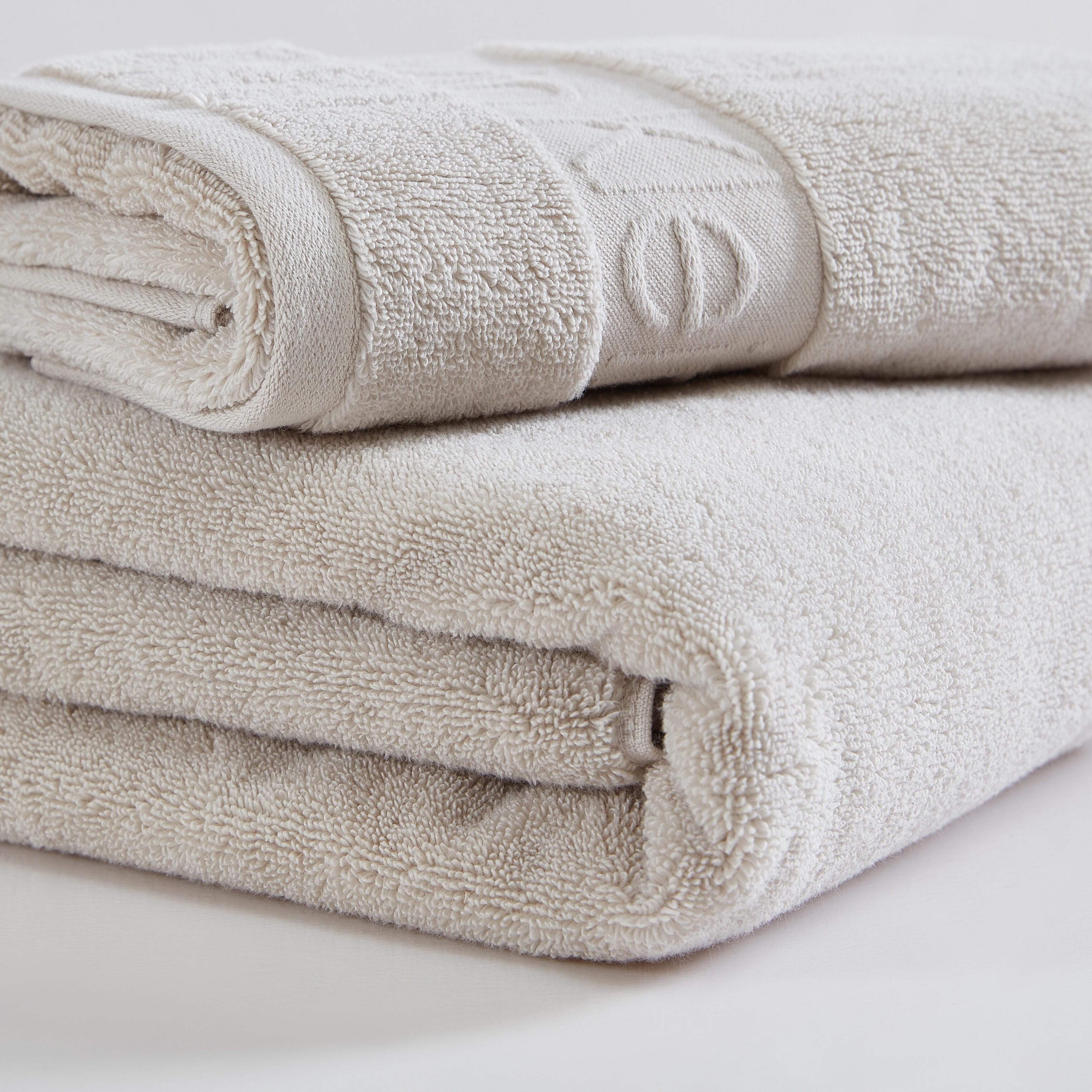 Calvin Klein Iconic Solid Cotton 3 Piece Towel Set 3 Piece Bed Bath Beyond 40832411