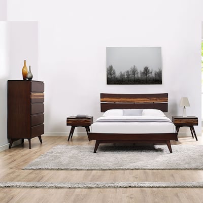 Sarah 4pc King Platform Bedroom Set with Chest in Golden