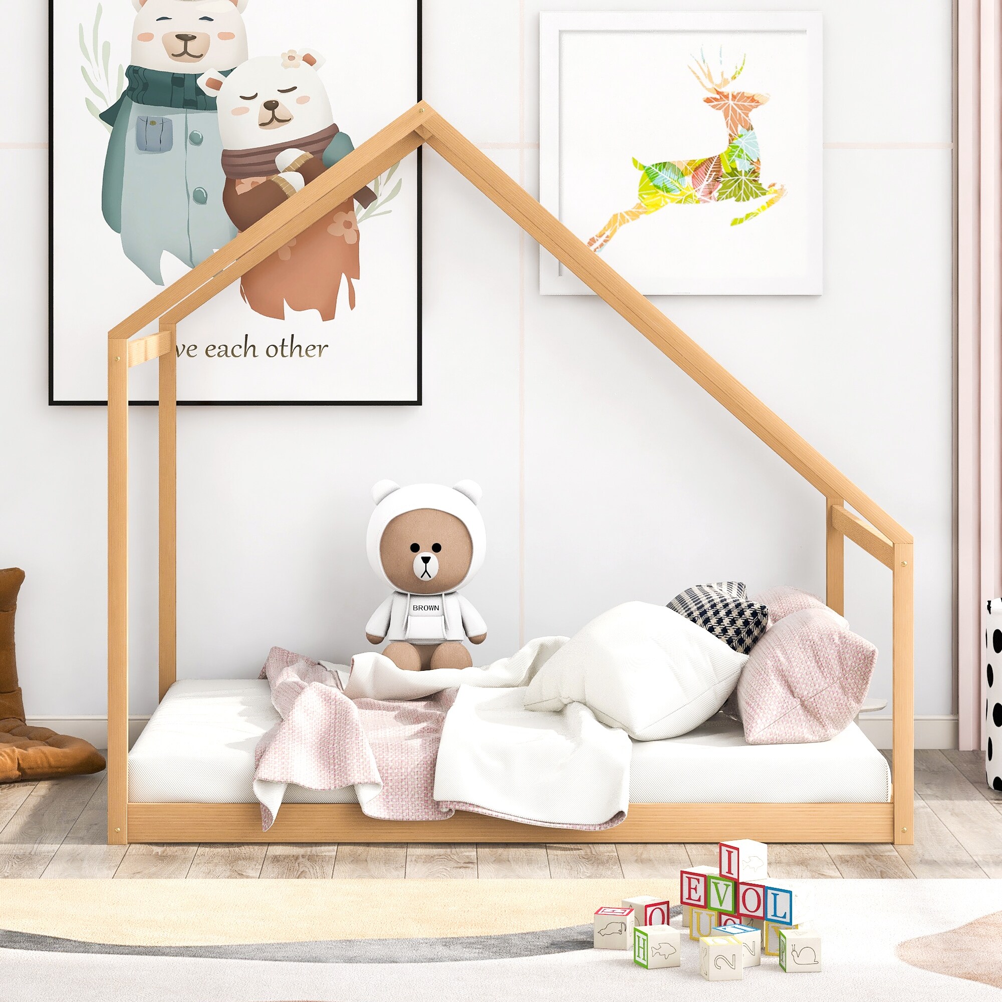 Small double outlet floor bed