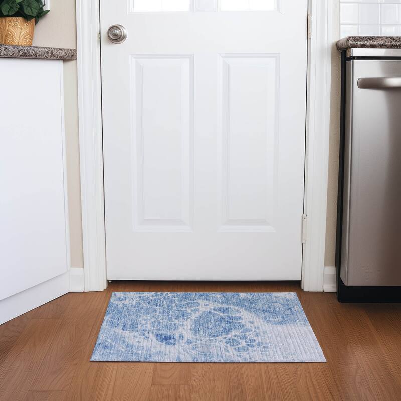 Machine Washable Indoor/ Outdoor Chantille Contemporary Rug - Sky - 1'8" x 2'6"