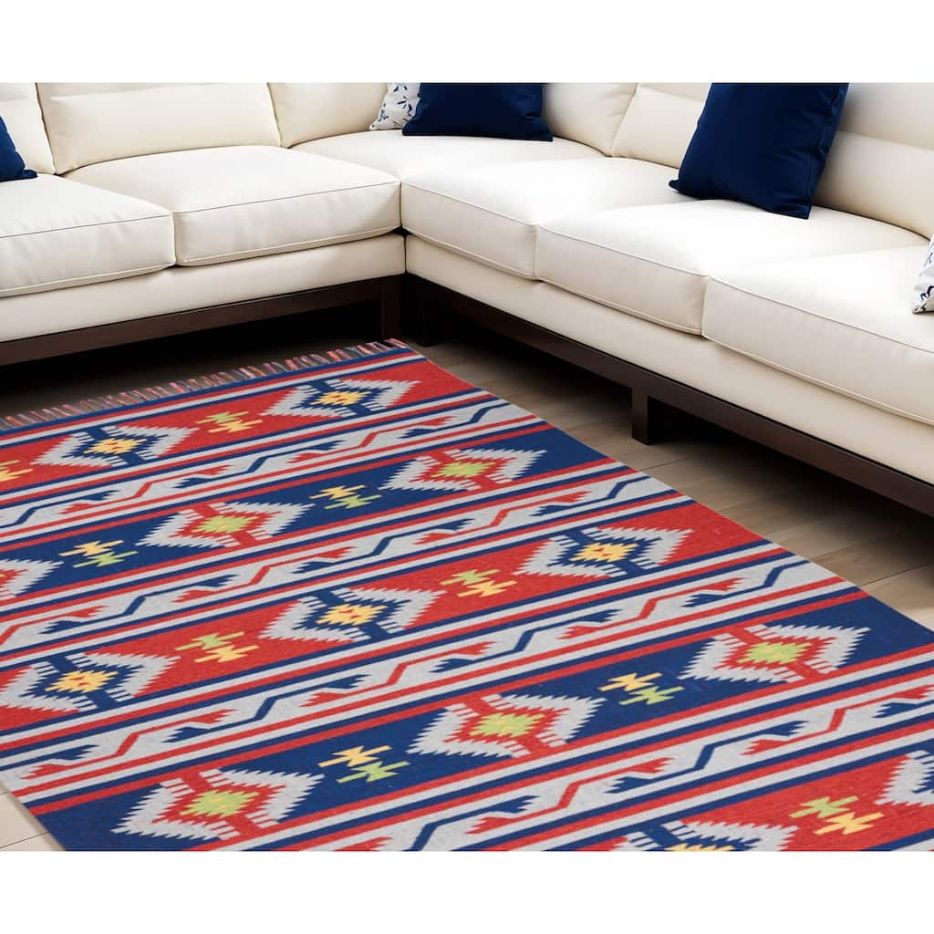 Fusuy Southwestern Woven Low Pile with Fringe Area Rug By HomeRoots - 114' X '78' X '0.25