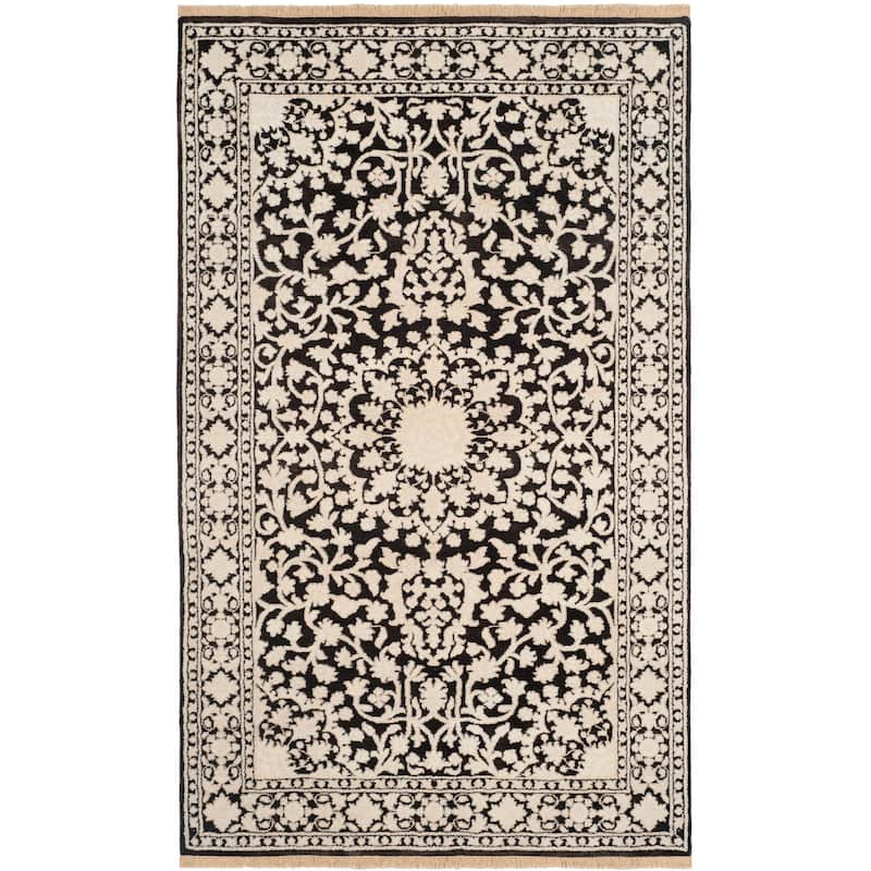 SAFAVIEH Couture Hand-knotted Ganges River Nikia Traditional Oriental Wool Rug with Fringe