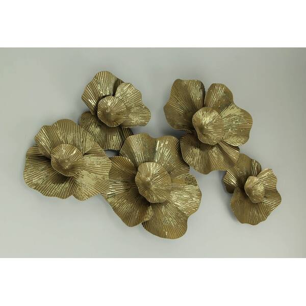 Shop Metal Art 3d Staggered Flowers Decorative Wall Hanging
