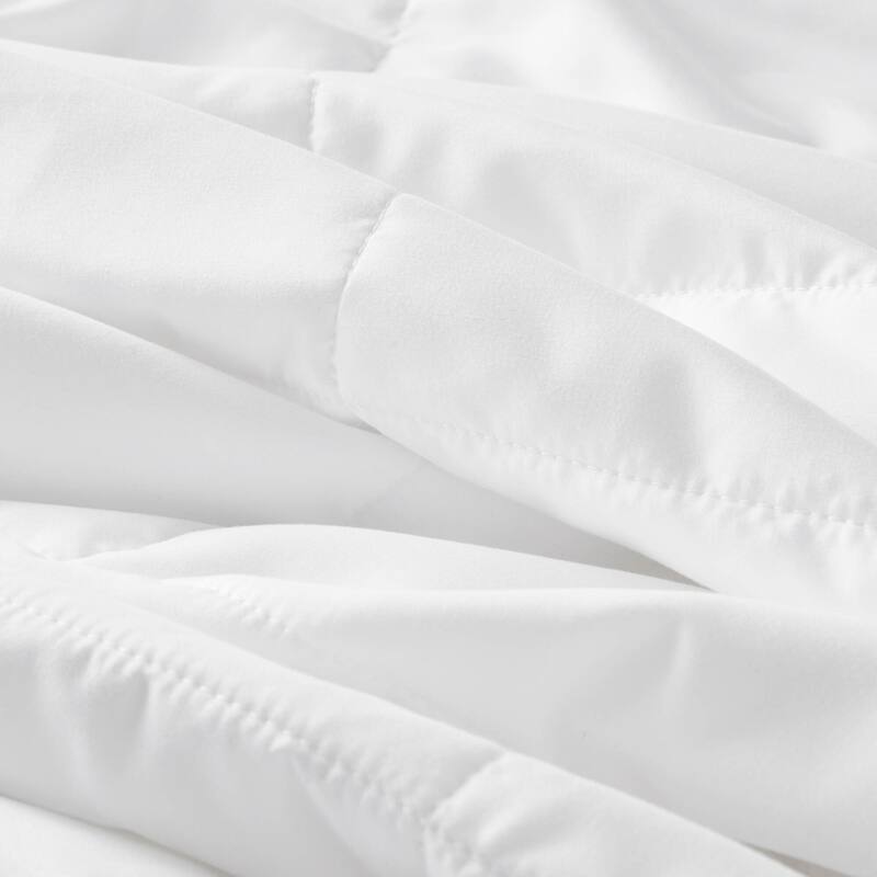 Sharper Image Cooling Touch Down Alternative Blanket