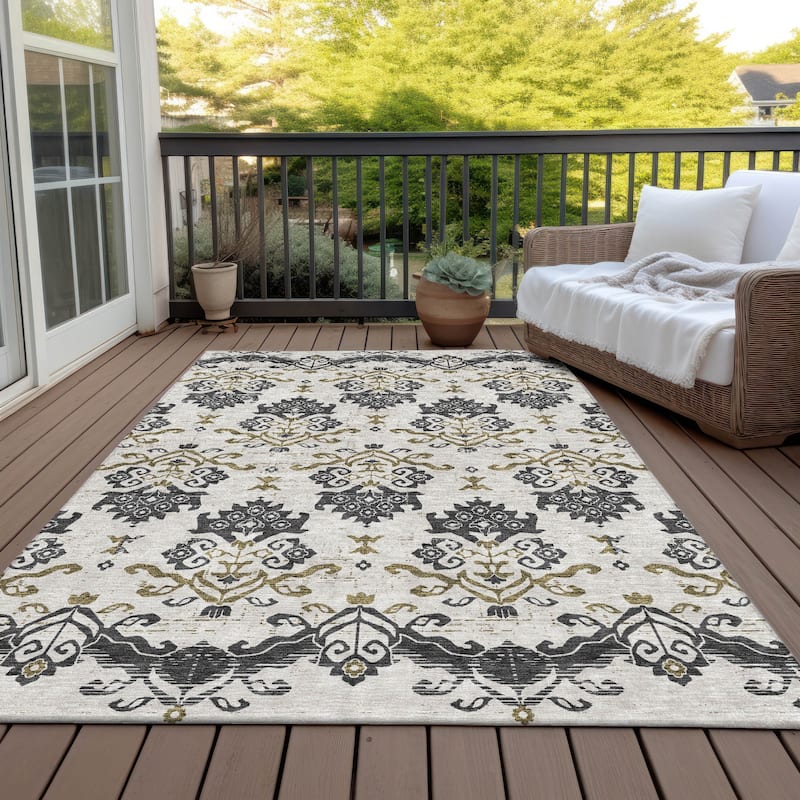 Machine Washable Indoor/ Outdoor Chantille Damask Medallion Rug - Black - 9' x 12'