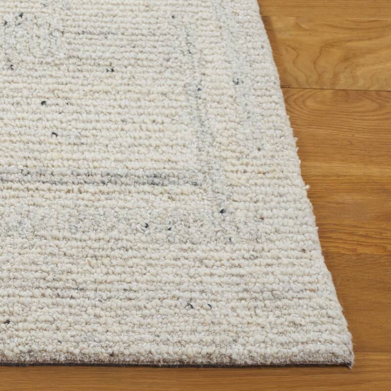SAFAVIEH Handmade Pine Gazmira Wool Rug