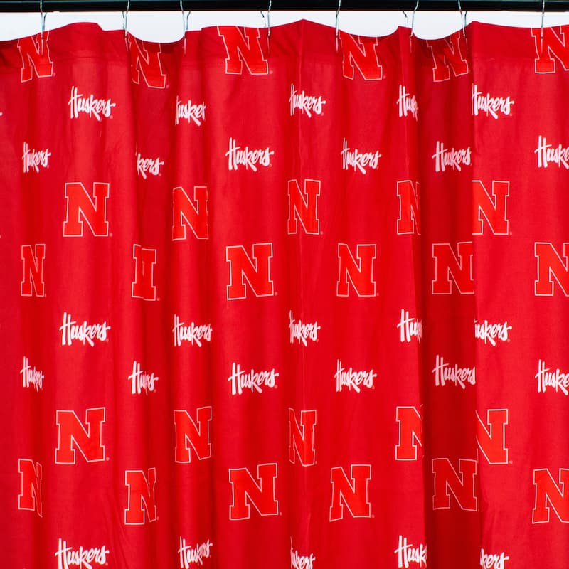 Nebraska Cornhuskers Printed Shower Curtain Cover - 70" x 72"