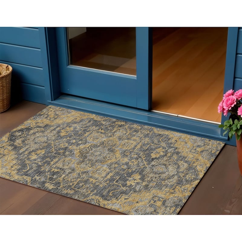 HomeRoots Oriental Traditional Rectangle Outdoor Rug - 3' x 5'