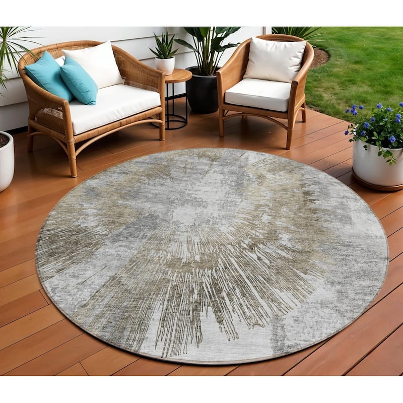 HomeRoots Abstract Transitional Rectangle Outdoor Rug - 8' Round