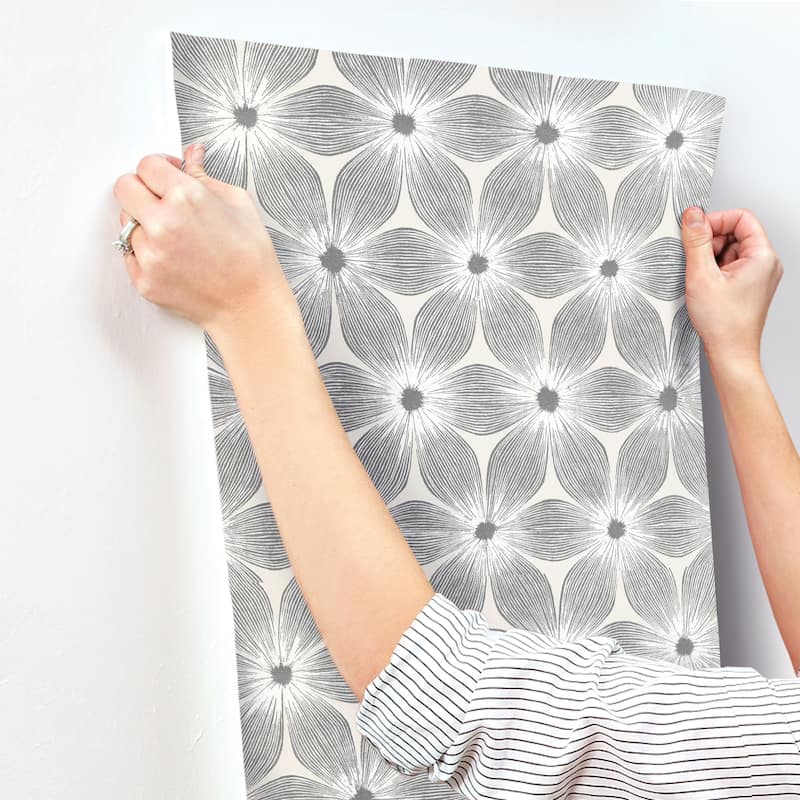 Sall, Everlasting Wallpaper, 21 in x 33 ft = 57.7 sq ft, Wallpaper Roll
