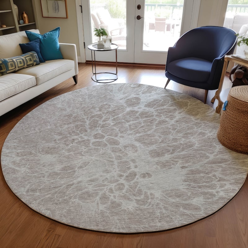 Machine Washable Indoor/ Outdoor Chantille Modern Vintage Floral Rug - Taupe - 8' x 8'