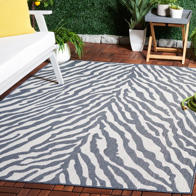 SAFAVIEH Bermuda Edeline Geometric Indoor/Outdoor Waterproof Rug