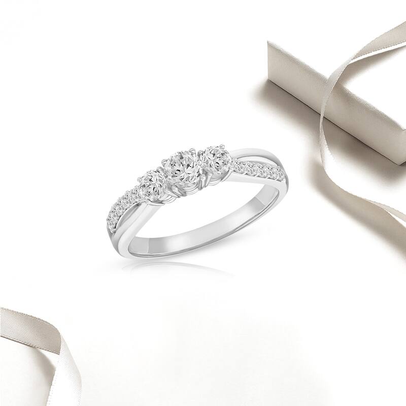 1/2ct TDW Diamond Three Stone Engagement Ring in 14K Gold for Women