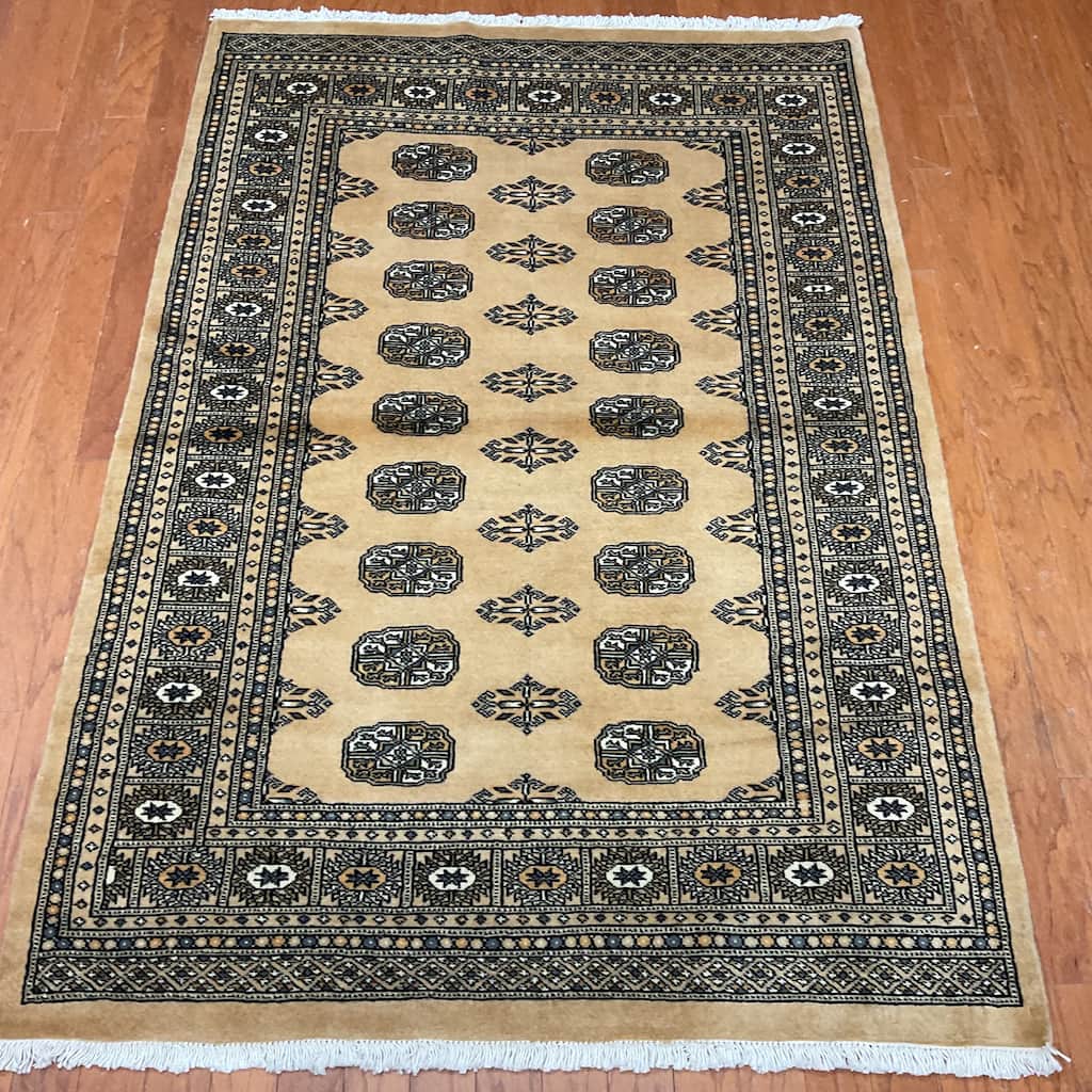 HERAT ORIENTAL Handmade Bokhara Wool Rug - 4' x 6'