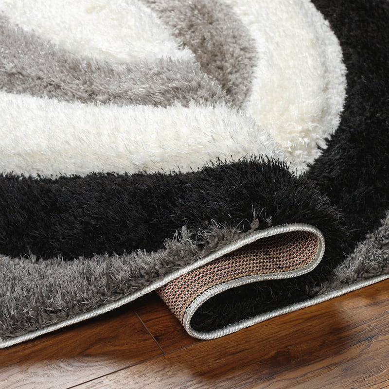 Livabliss Bologna Geometric Plush Area Rug