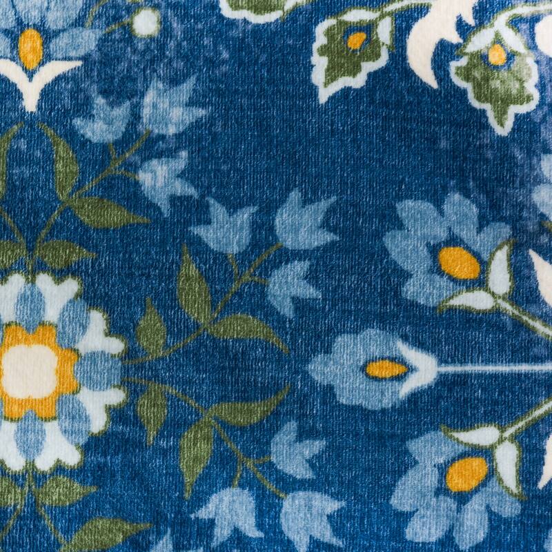 Martha Stewart Ineta Machine Washable & Slip Resistant Rug