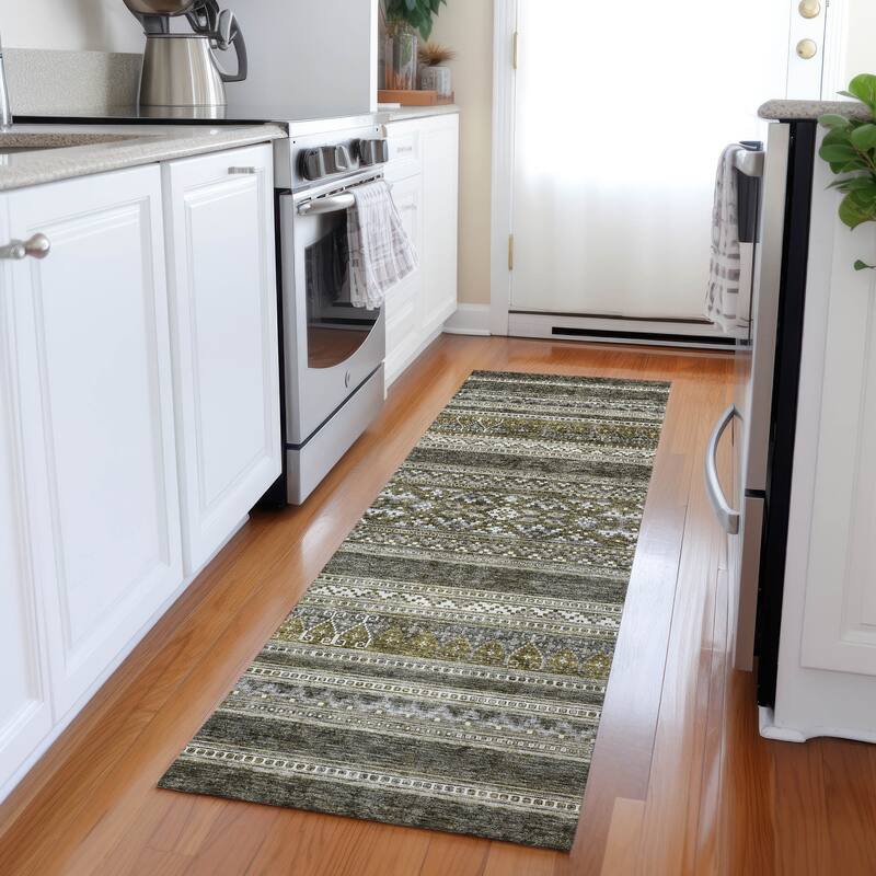 Machine Washable Indoor/ Outdoor Chantille Boho Tribal Rug - Taupe - 2'3" x 7'6"