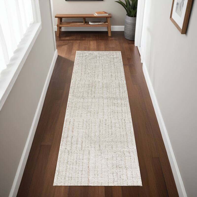 HomeRoots 8' Runner Gray and Silver Abstract Power Loom Runner Rug - 90' X '26' X '0.59 - Gray and Silver - 90' X '26' X '0.59 - Runner
