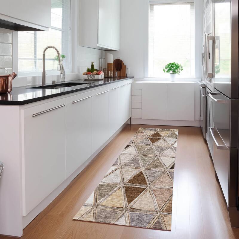 Machine Washable Indoor/ Outdoor Chantille Modern Diamonds Rug - Brown - 2'3" x 7'6"