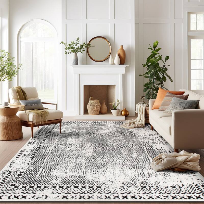 Bohemian Distressed Border Area Rug - 5' x 7' - Rectangle