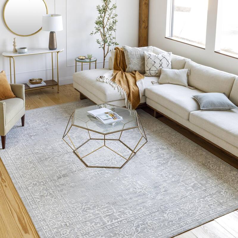 Livabliss Traditional Aisha Medallion Area Rug