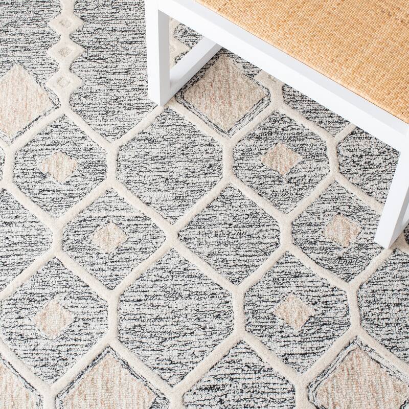 SAFAVIEH Handmade Artistry Bensu Moroccan Boho Wool Rug