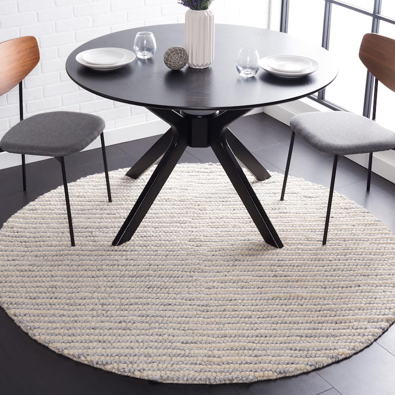 SAFAVIEH Handmade Natura Courtney Wool Rug - 6' x 6' Round - Ivory/Grey