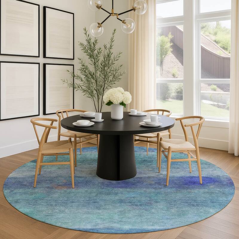 Machine Washable Indoor/ Outdoor Contemporary Ombre Chantille Rug