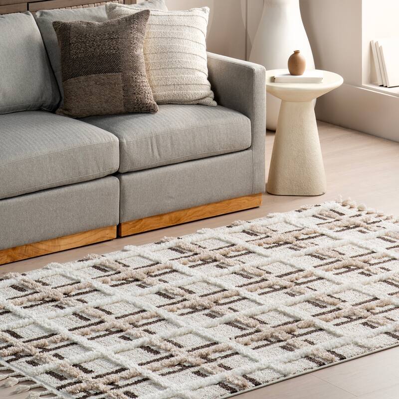 Nuloom Crimson High-Low Plaid Tasseled Area Rug