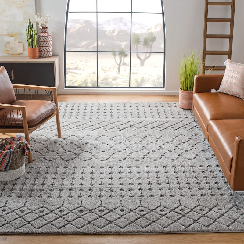 SAFAVIEH Sparta Shag Albina 1.2-inch Thick Rug - 6'7" Square - Grey/Grey
