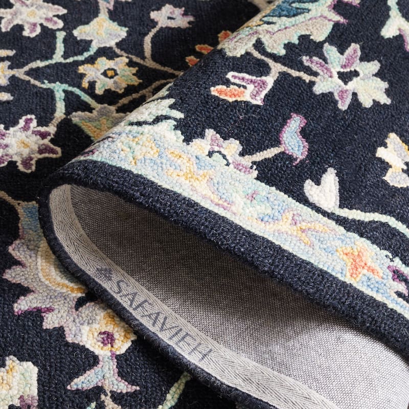 SAFAVIEH Handmade Blossom Zhamilya Floral Wool Rug