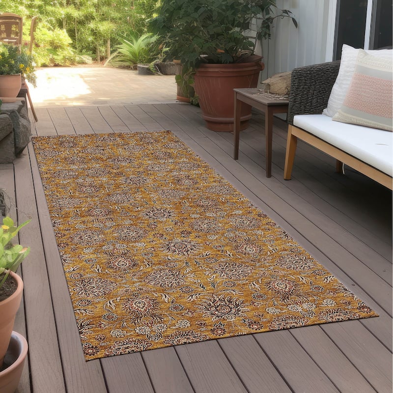 Machine Washable Indoor/ Outdoor Chantille Traditional Floral Rug