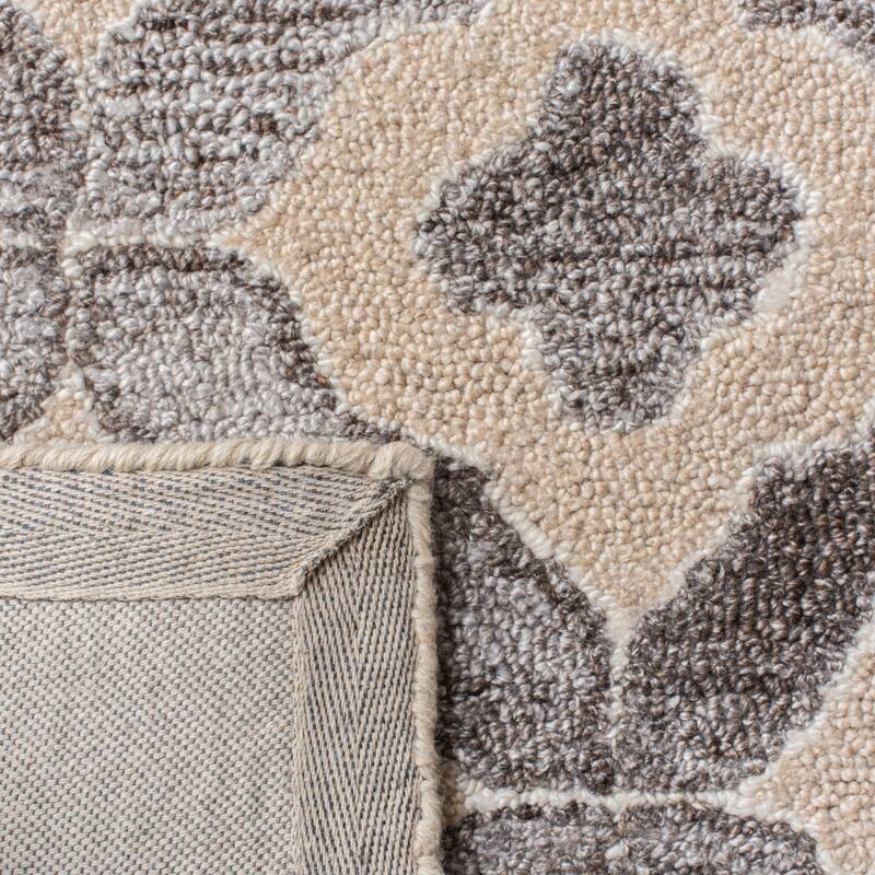 SAFAVIEH Handmade Abstract Valborg Trellis Wool Rug