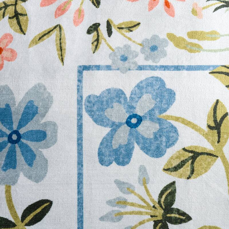 Martha Stewart Breda Machine Washable & Slip Resistant Rug