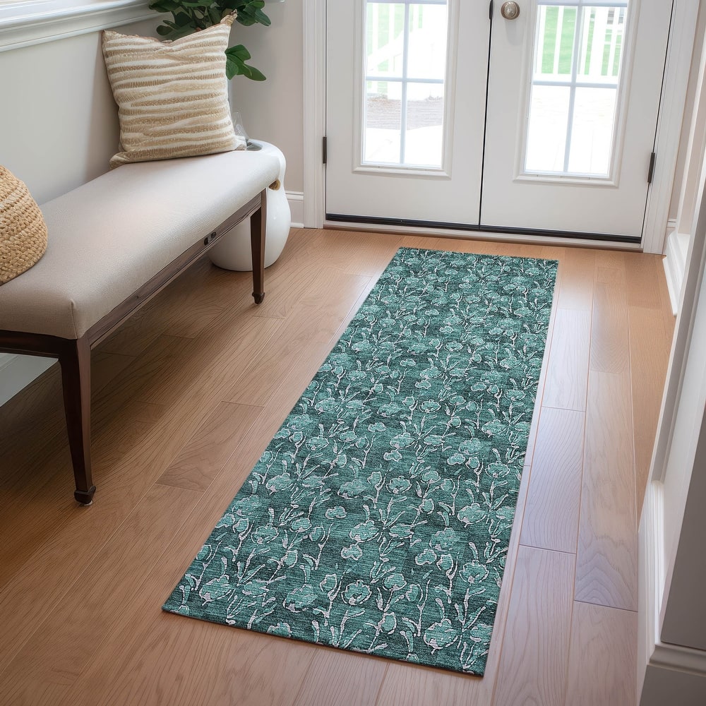 Machine Washable Indoor/ Outdoor Chantille Modern Floral Impressions Rug